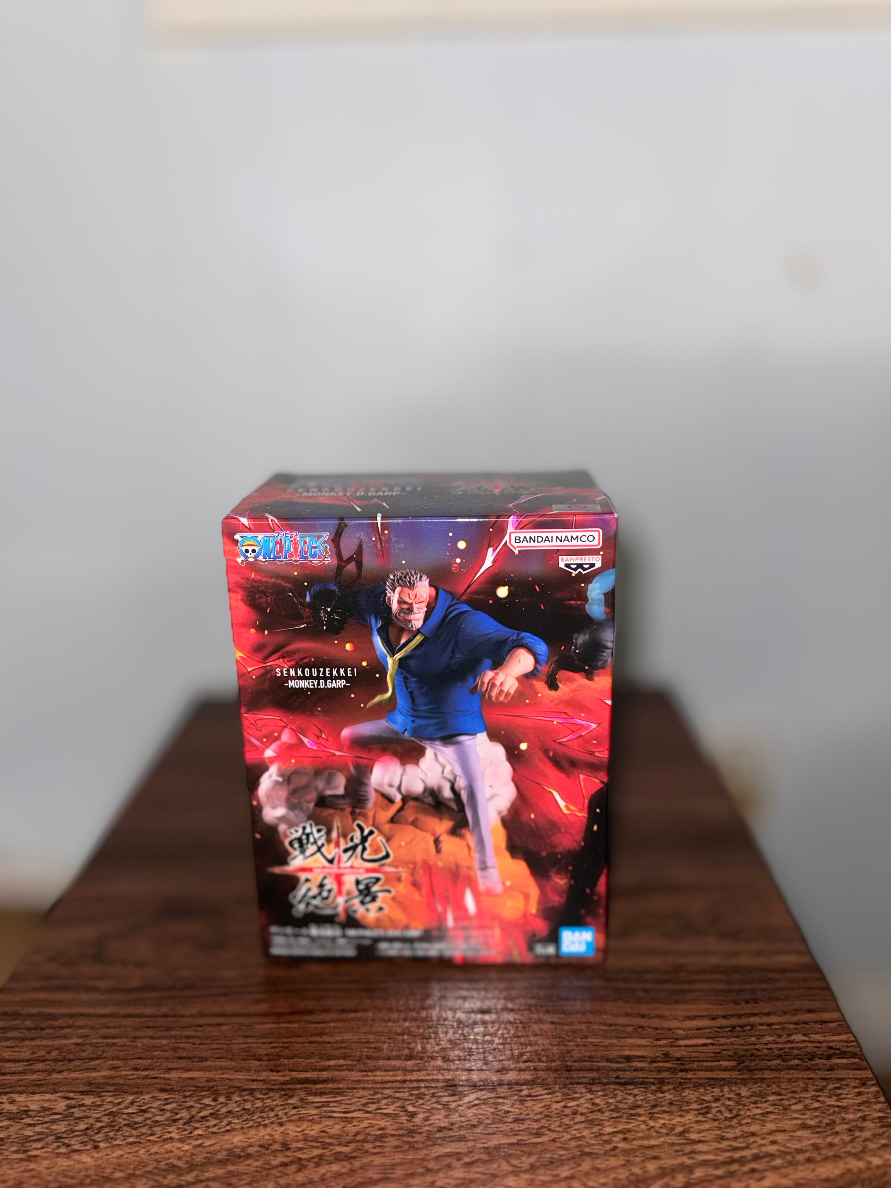 One Piece - Monkey D. Garp Senkozekkei Prize Figure